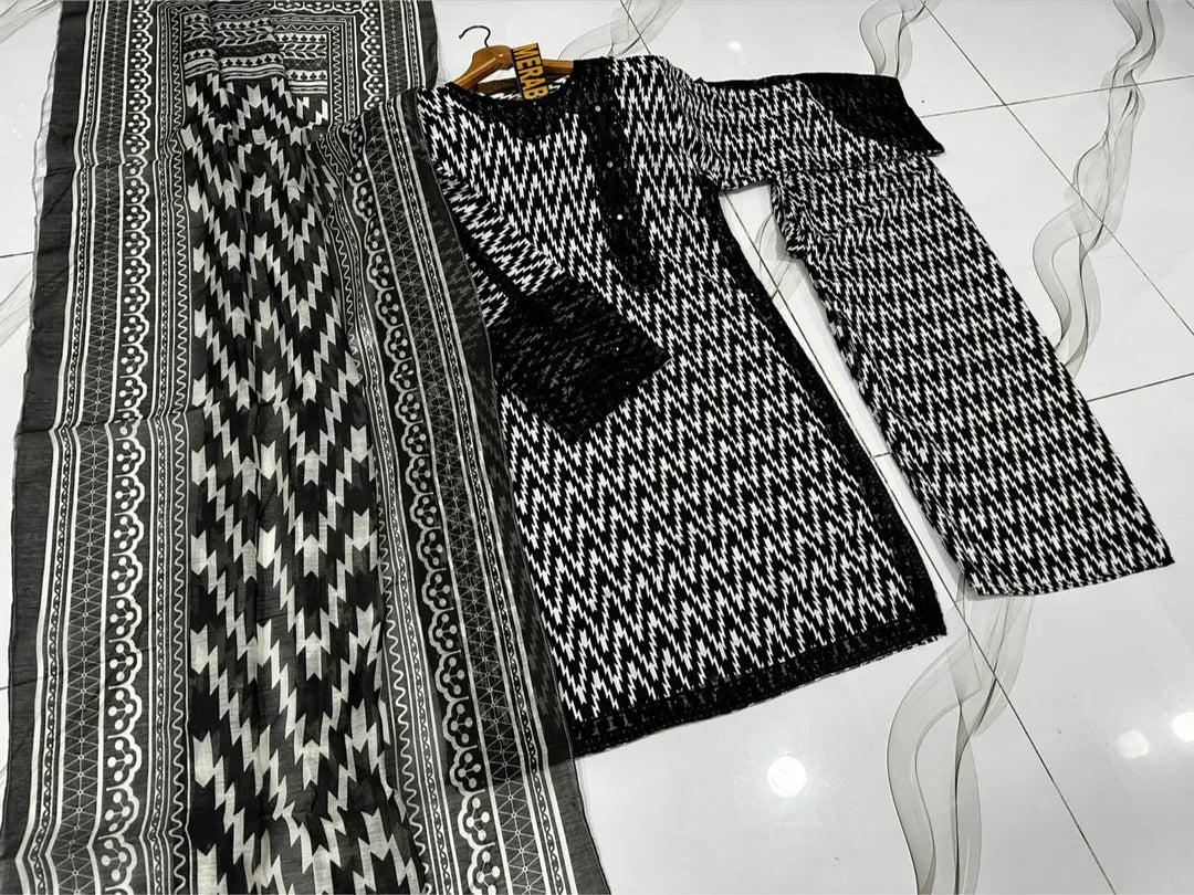3 Pcs Women's Stitched Dobby Lawn Printed Suit M017