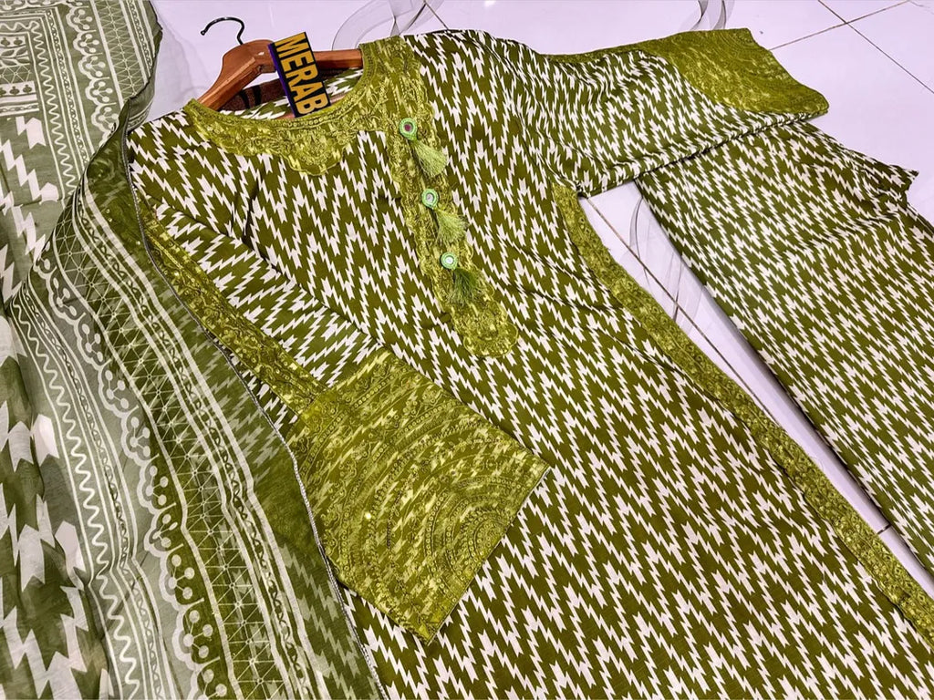 3 Pcs Women's Stitched Dobby Lawn Printed Suit M020