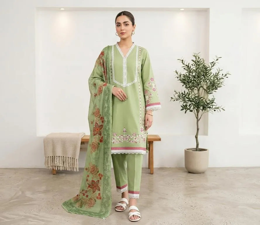 Green Floral Embroidered 3 Pcs Pakistani Suit