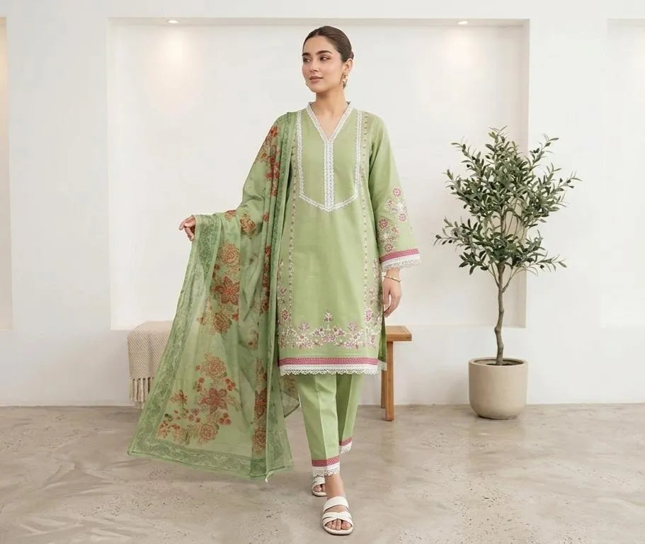 Green Floral Embroidered 3 Pcs Pakistani Suit